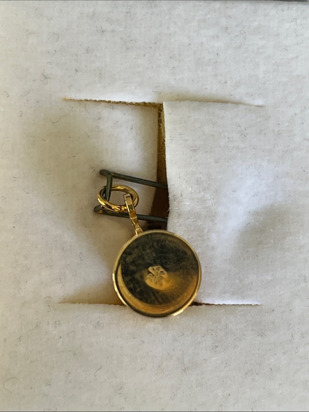 Juwelier Schneider Gold-tone Decorative Stein Charm in Navy Box - Picture 3 of 16